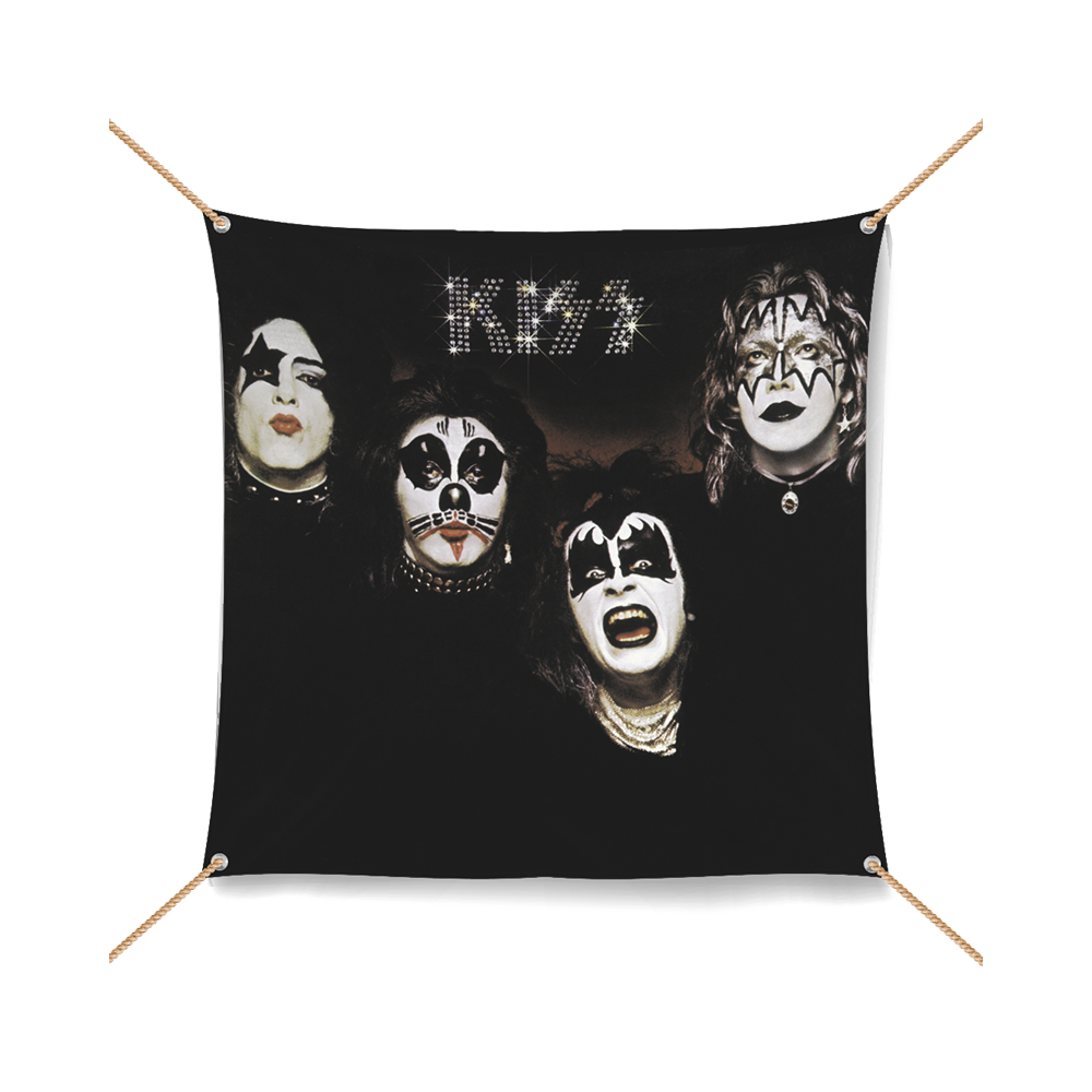 Kiss Wall Flag