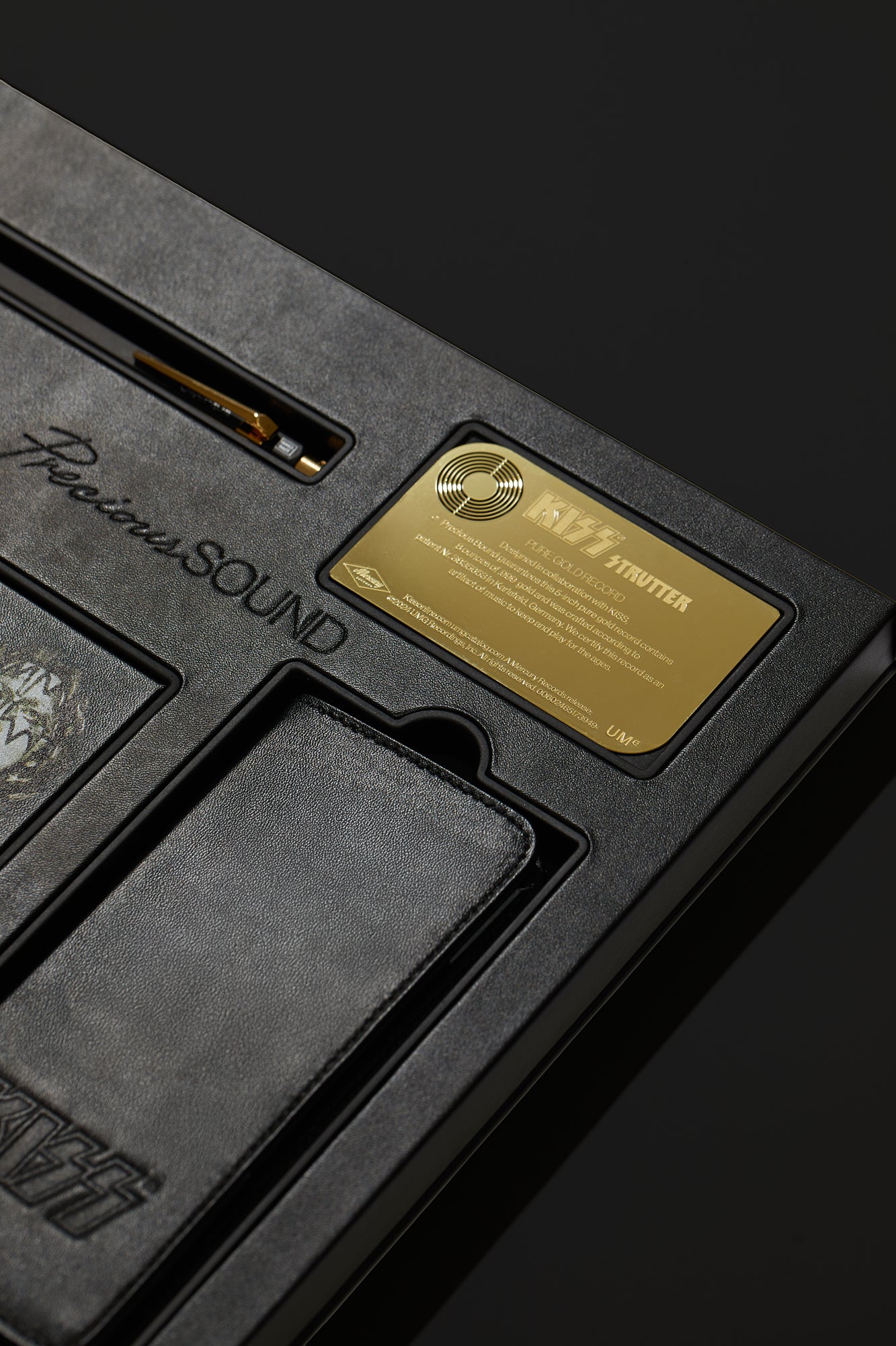 『KISS』 Strutter (5