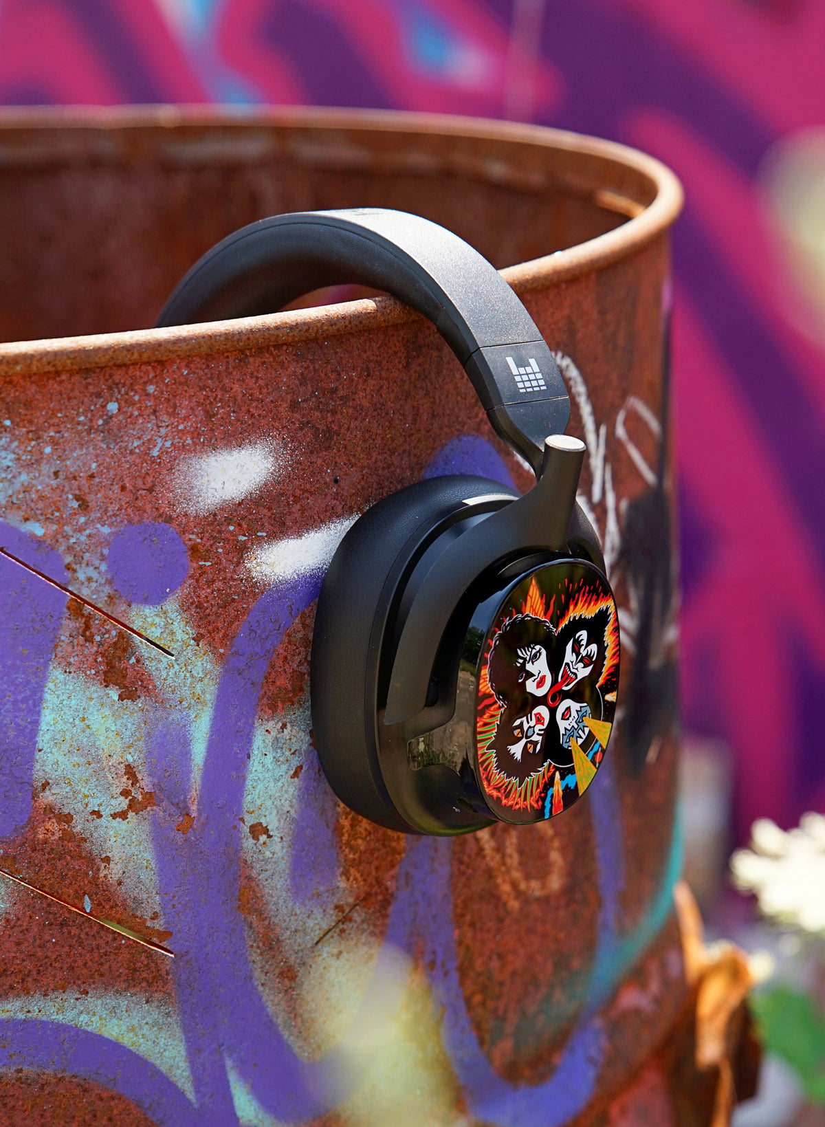 Heavys H1H Headphones + KISS 'Rock and Roll Over' Anniversary Edition Shells 6