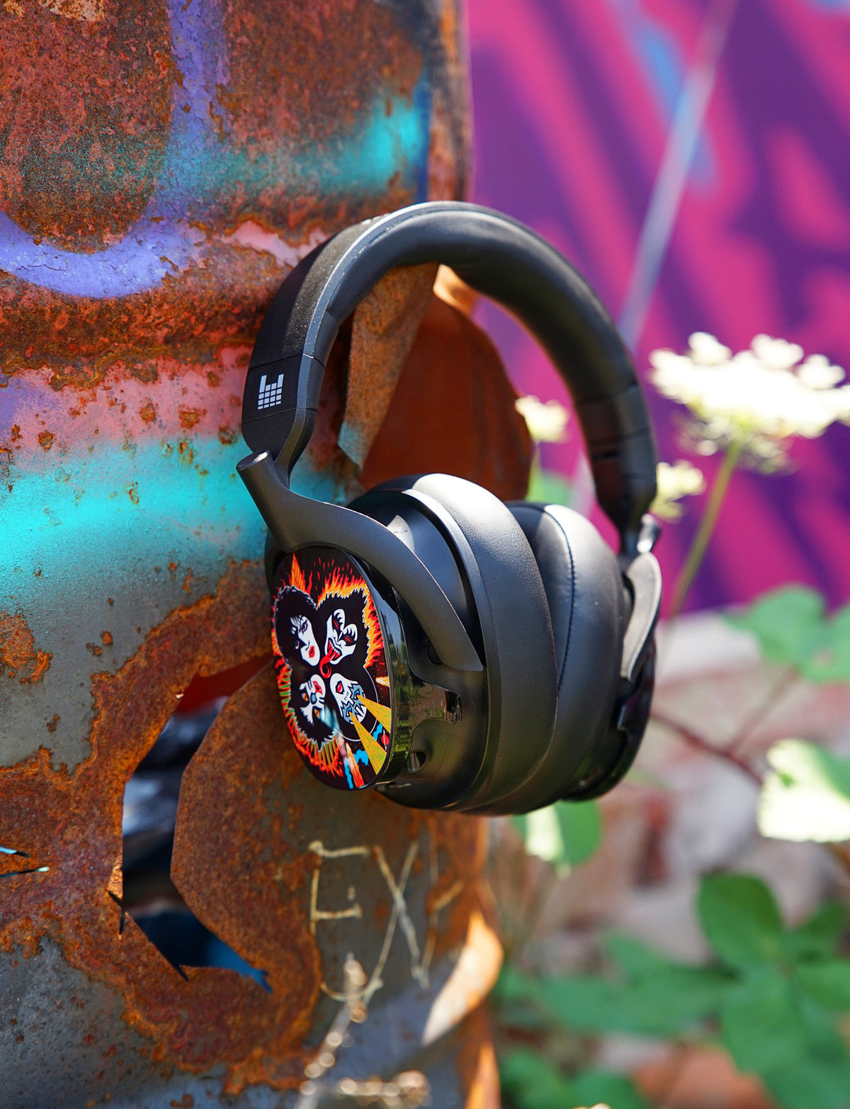 Heavys H1H Headphones + KISS 'Rock and Roll Over' Anniversary Edition Shells 8