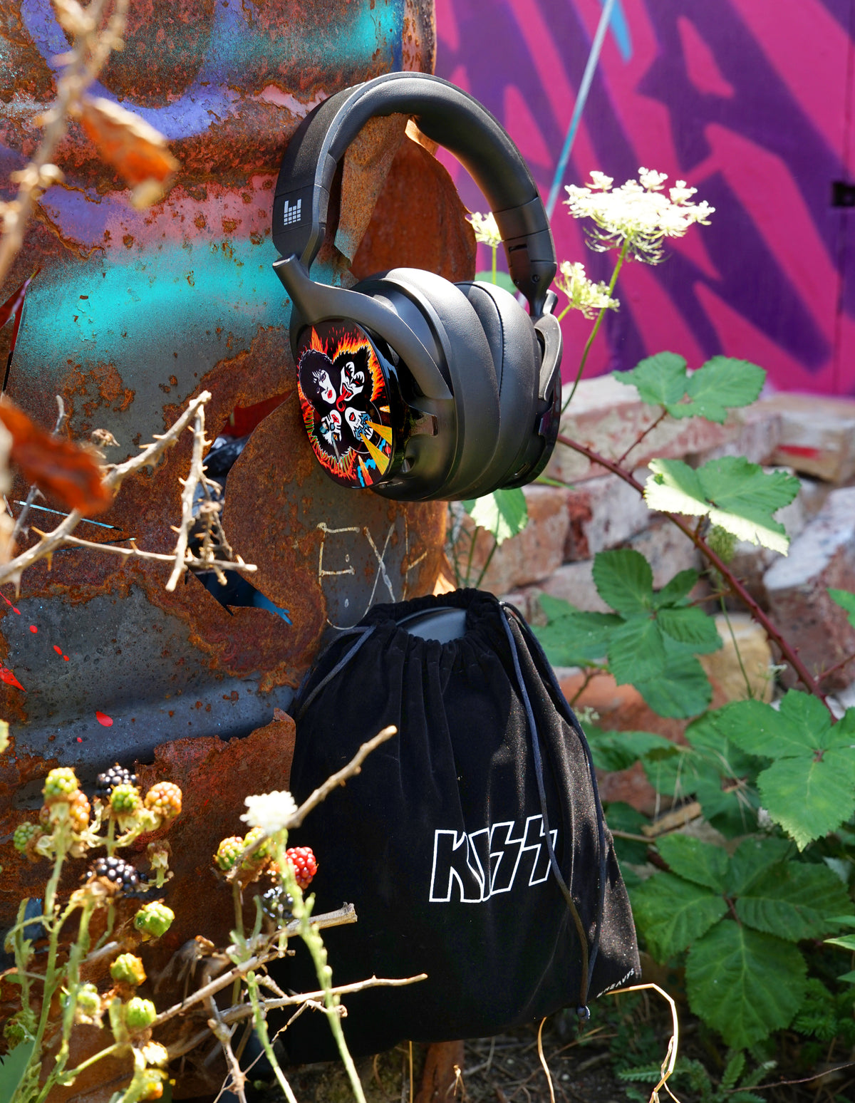 Heavys H1H Headphones + KISS 'Rock and Roll Over' Anniversary Edition Shells 11